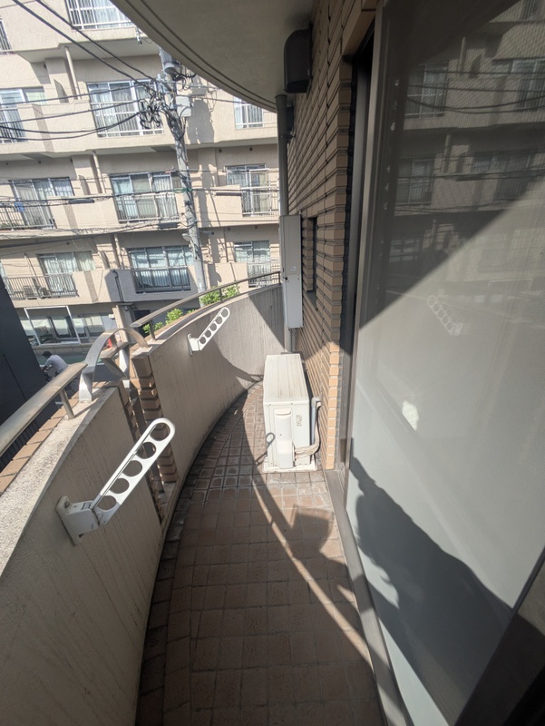 バルコニー　バルコニー