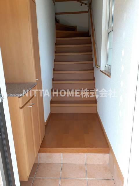 玄関　シューズボックス付きの玄関です◎