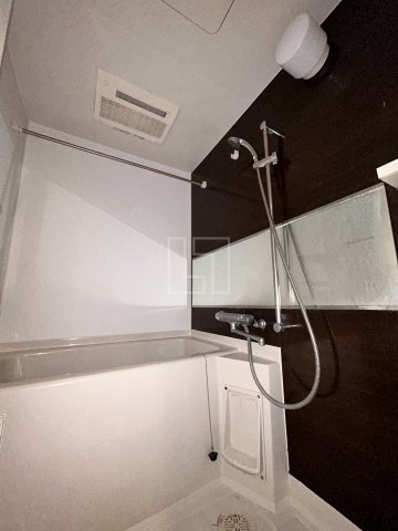 バス・シャワールーム　レオンコンフォート北浜　バスルーム