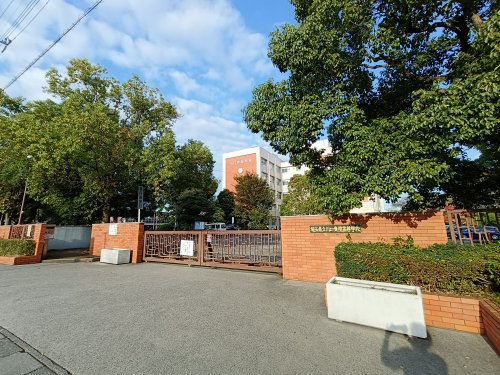 高校・高専　埼玉県立川口青陵高校（高校・高専）まで678m