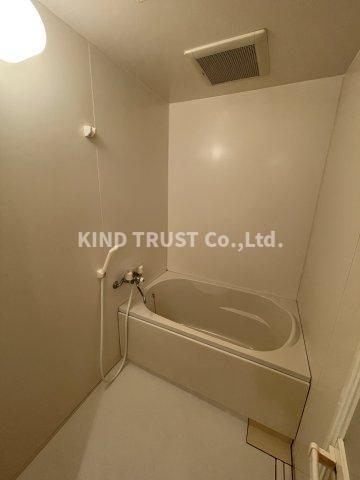 バス・シャワールーム　お風呂で日々の疲れを落としましょう