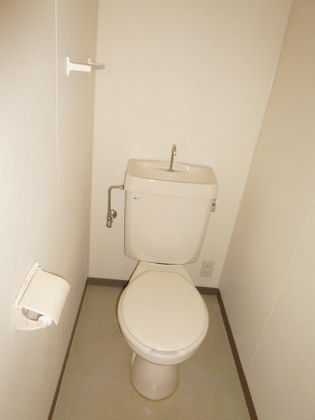 トイレ　清潔感のあるトイレです