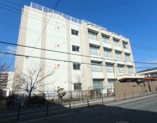 小学校　大阪市立加美小学校（小学校）まで685m