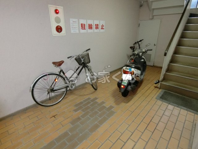 駐車場　駐輪スペース