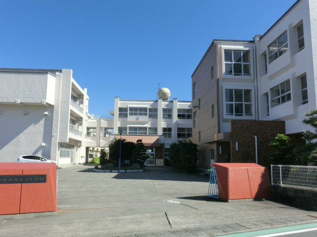 小学校　中瀬小学校（小学校）まで545m