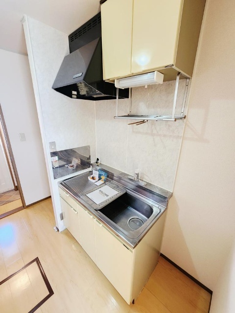 キッチン　同物件別室のイメージ画像となります