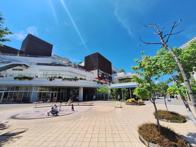 ショッピングセンター　テラスモール湘南（ショッピングセンター）まで1240m