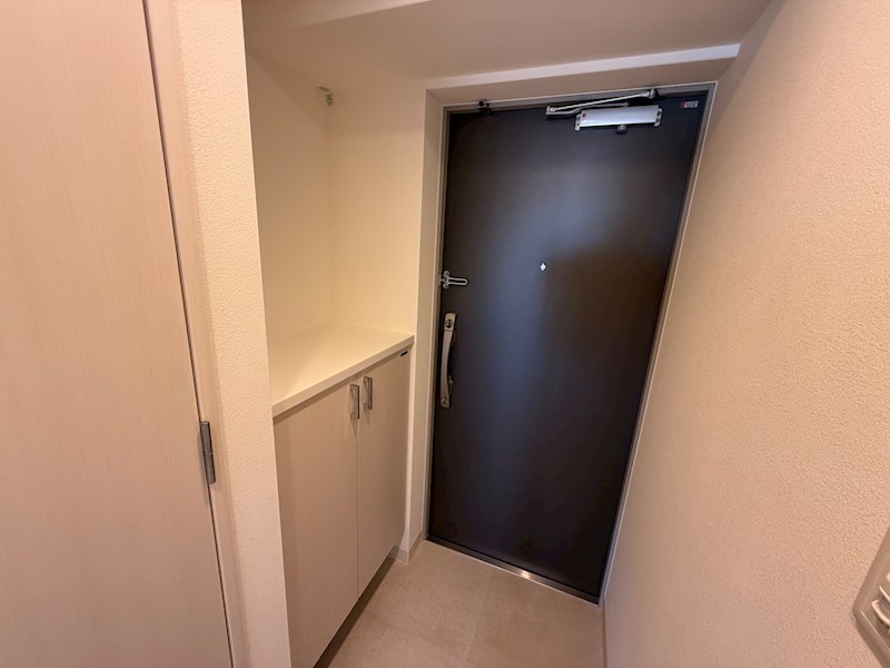ALIVIS神戸駅前の玄関写真