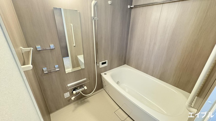 バス・シャワールーム　別部屋の写真です
