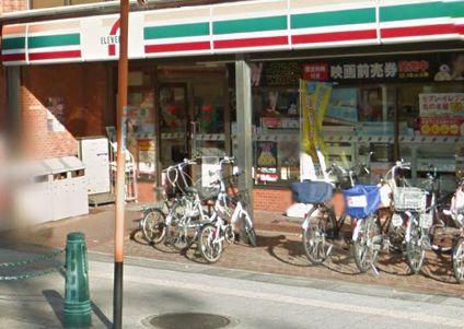 コンビニ　セブンイレブン高槻城北町1丁目店（コンビニ）まで60m