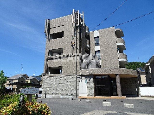 建物外観　落ち着いた雰囲気の外観です