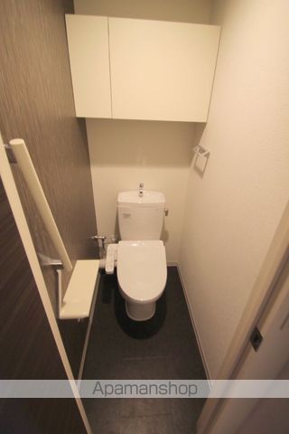 地下鉄谷町線 谷町六丁目駅 徒歩5分 9階建 築4年のトイレ写真