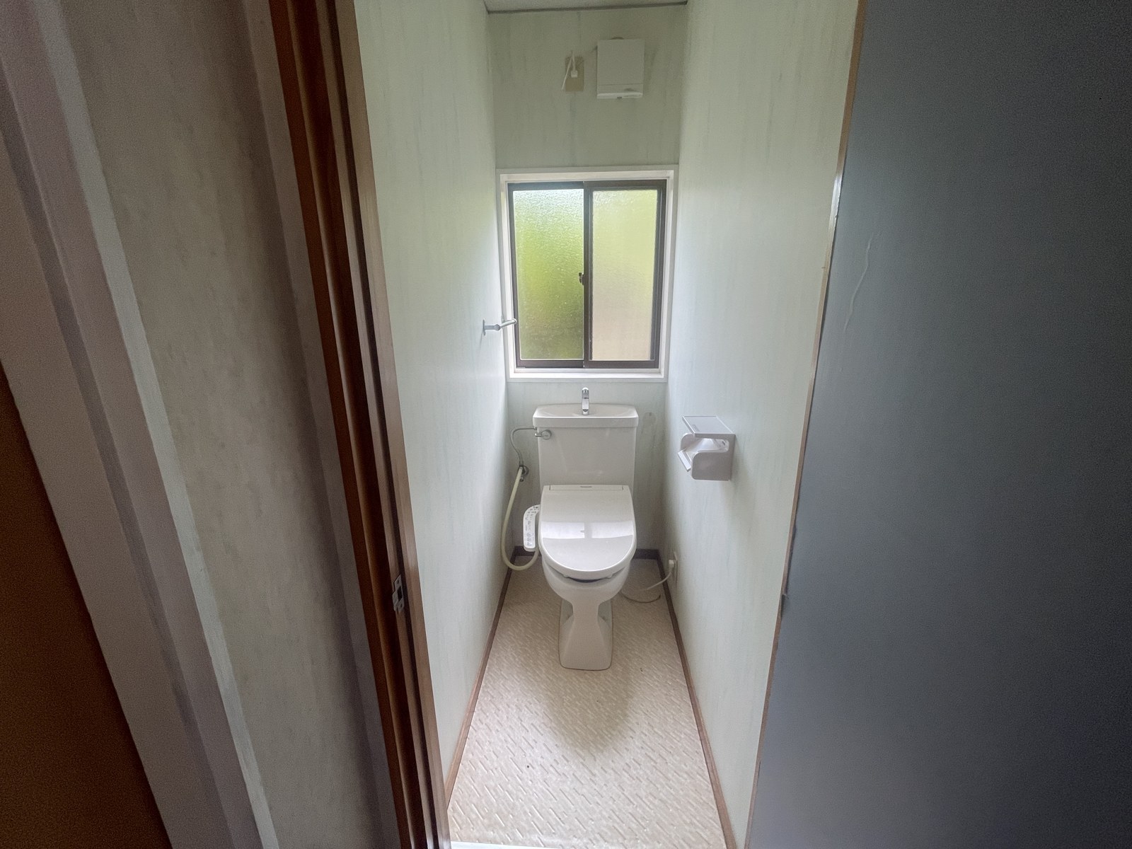 加賀市塩屋町戸建てのトイレ写真