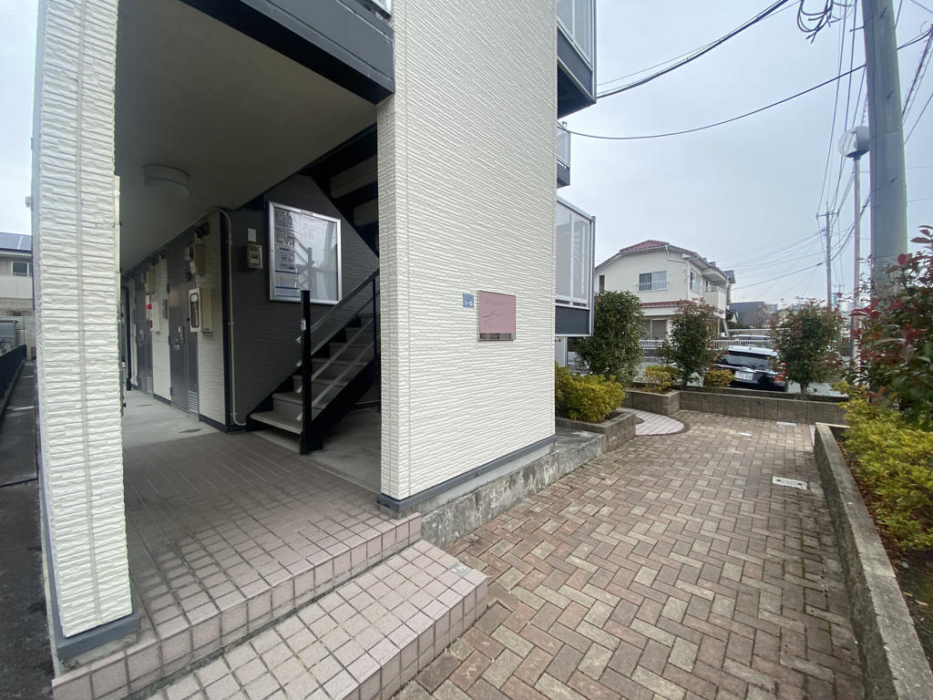 熊本市西区横手のマンションの建物外観