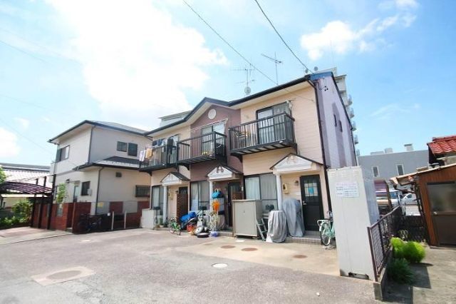 ＤＵＰＬＥＸ　国王７６の建物外観