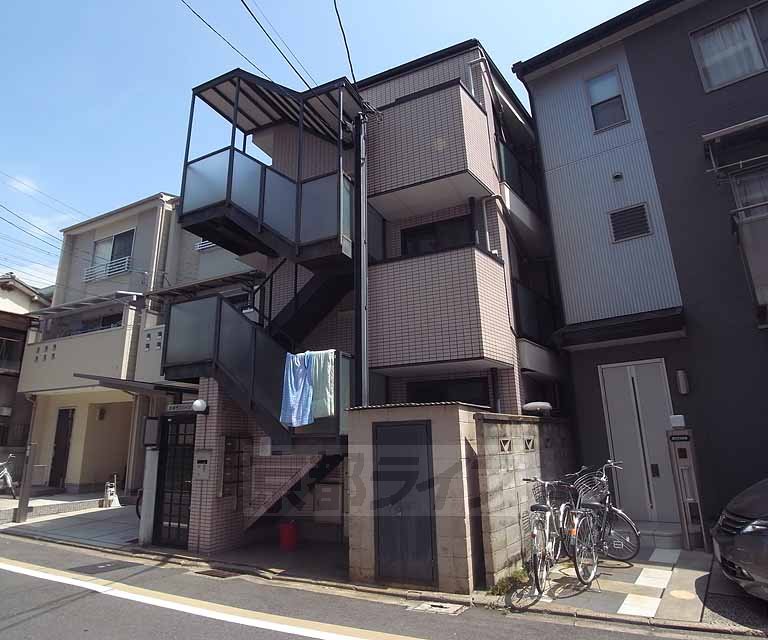 京都市南区吉祥院三ノ宮西町のマンションの建物外観