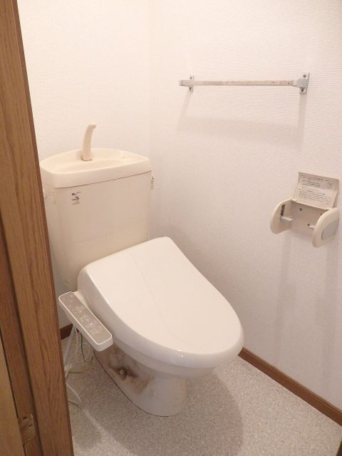 【スカイクレストＢのトイレ】