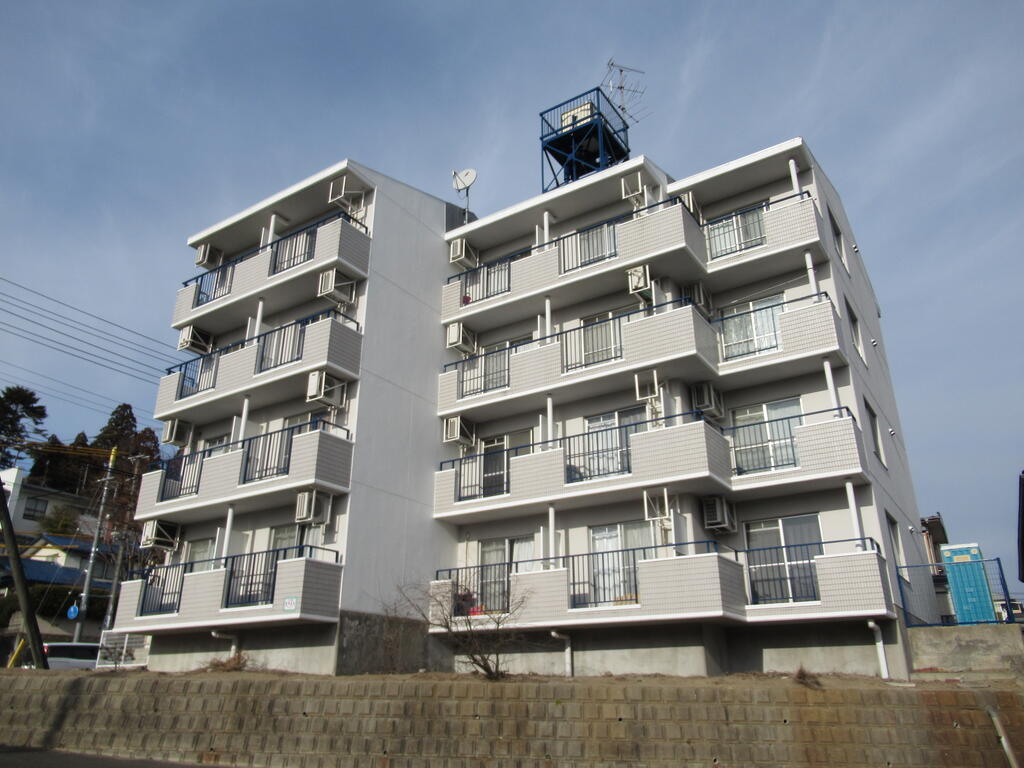 仙台市太白区八木山本町のマンションの建物外観