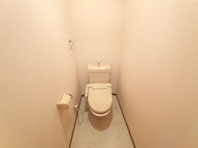 【クレールメゾン　ＡＢのトイレ】