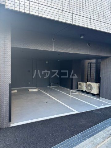 【世田谷区上馬のマンションの駐車場】