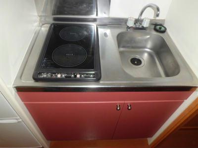 キッチン　２口電気コンロ付ミニキッチン。