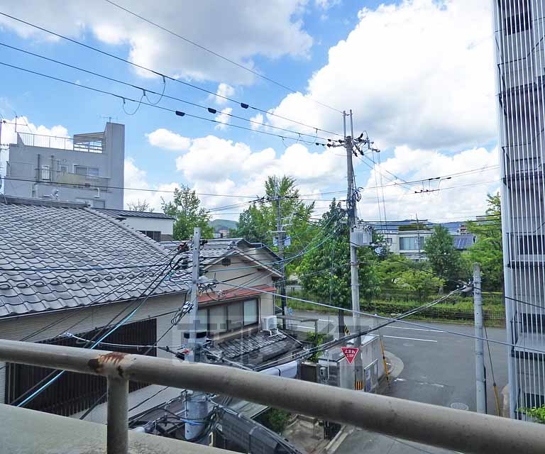 【京都市北区出雲路松ノ下町のマンションの眺望】