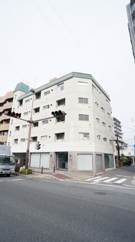 広島市西区大芝のマンションの建物外観