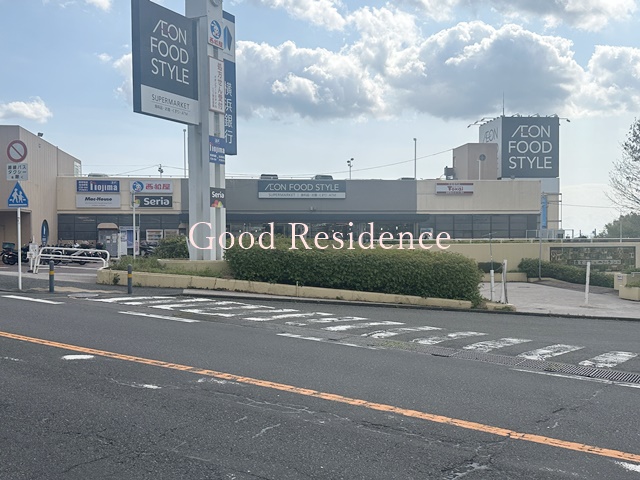 【横浜市泉区中田西のマンションのショッピングセンター】