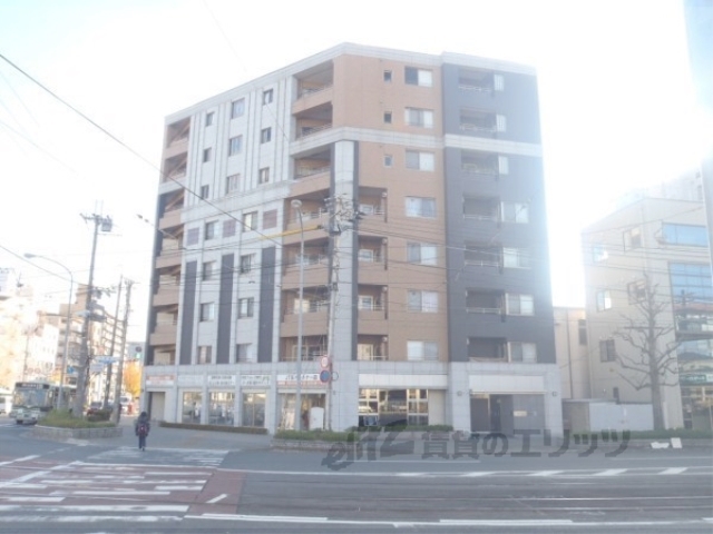 京都市右京区西院上今田町のマンションの建物外観