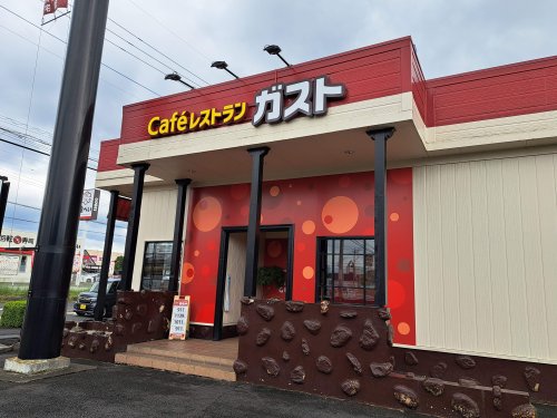 【エバーグリーン　３の飲食店】