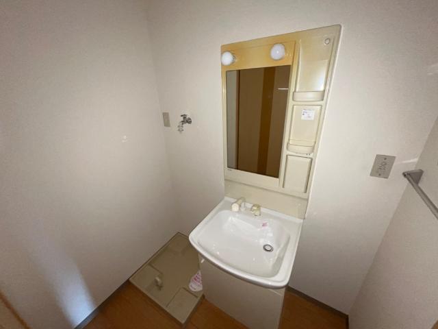 洗面設備　洗髪洗面化粧台