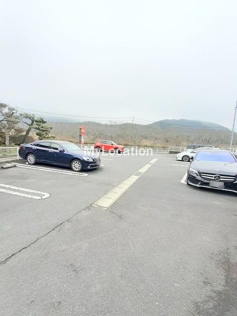 駐車場　☆敷地内に駐車場があります☆