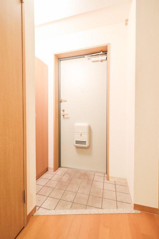 玄関　図面と現状に相違がある場合には現状を優先