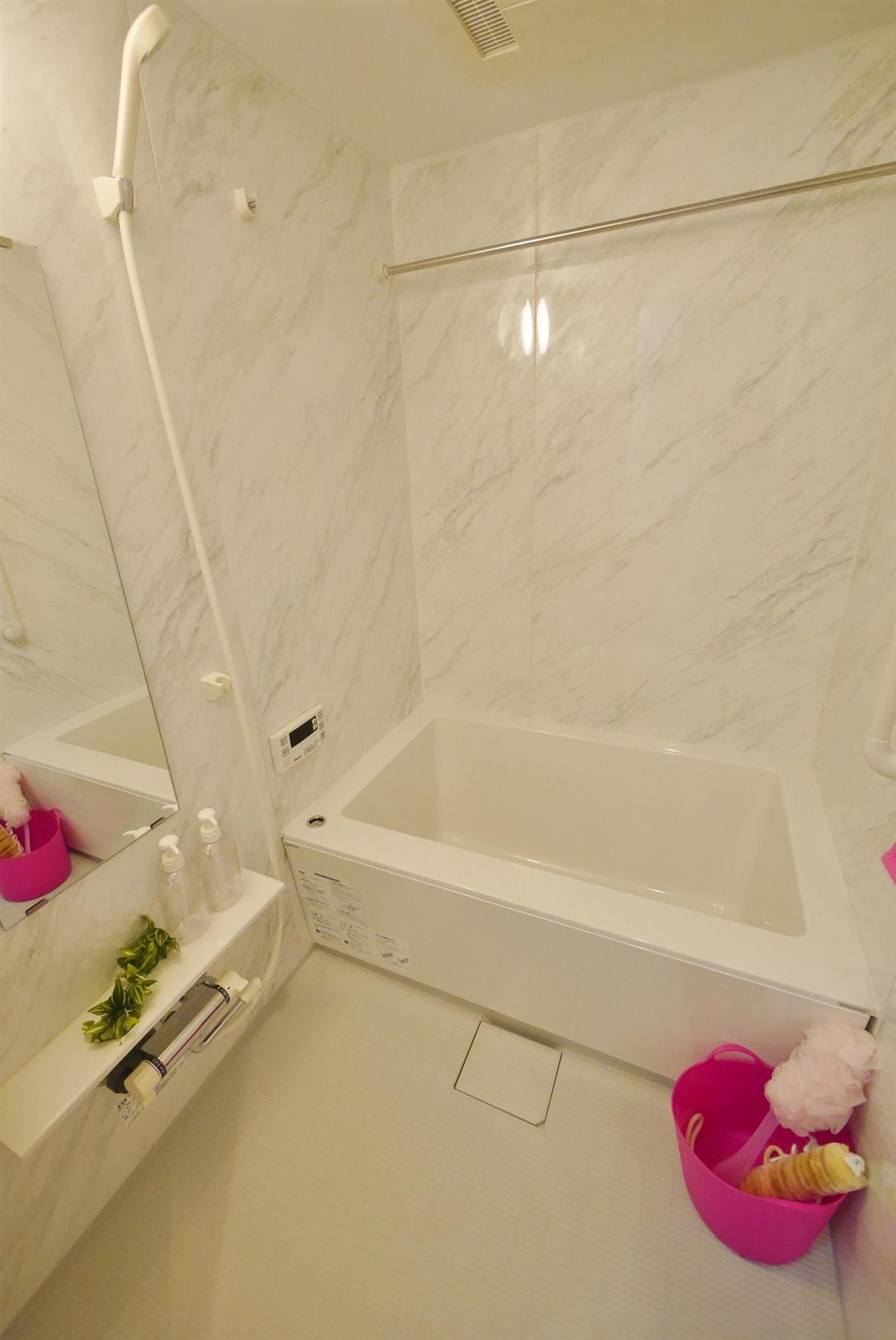 バス・シャワールーム　4号タイプのモデルルーム写真、イメージになります