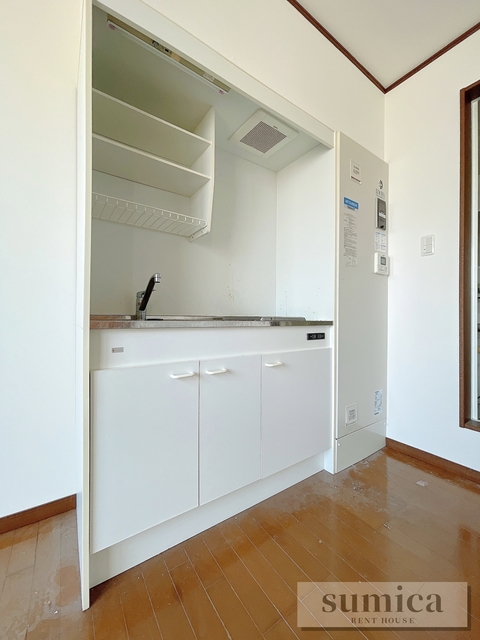 キッチン　リフォーム前の写真ですので、今からリフォーム入ります♪♪