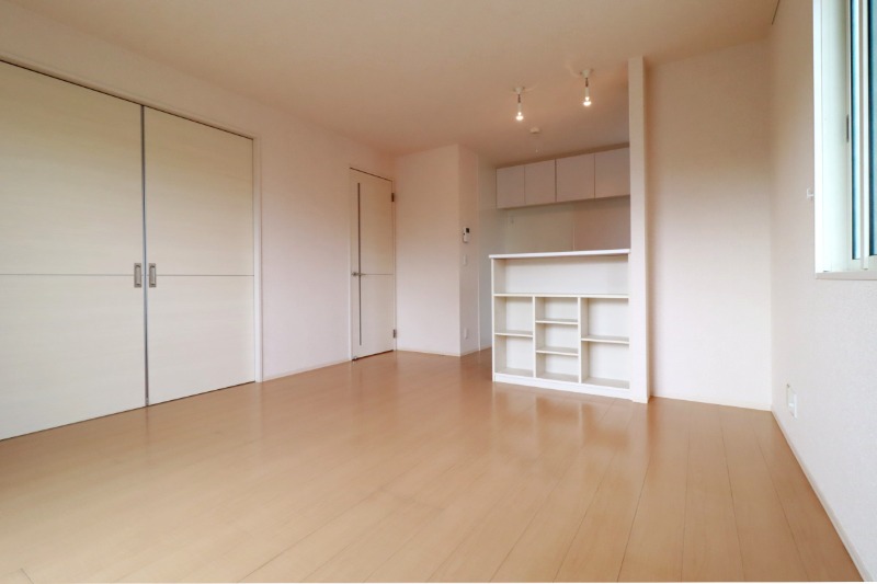 居室・リビング　図面と現状に相違がある場合には現状を優先