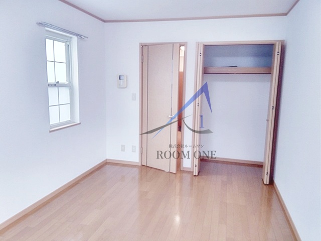 居室・リビング　洋室のお部屋です。