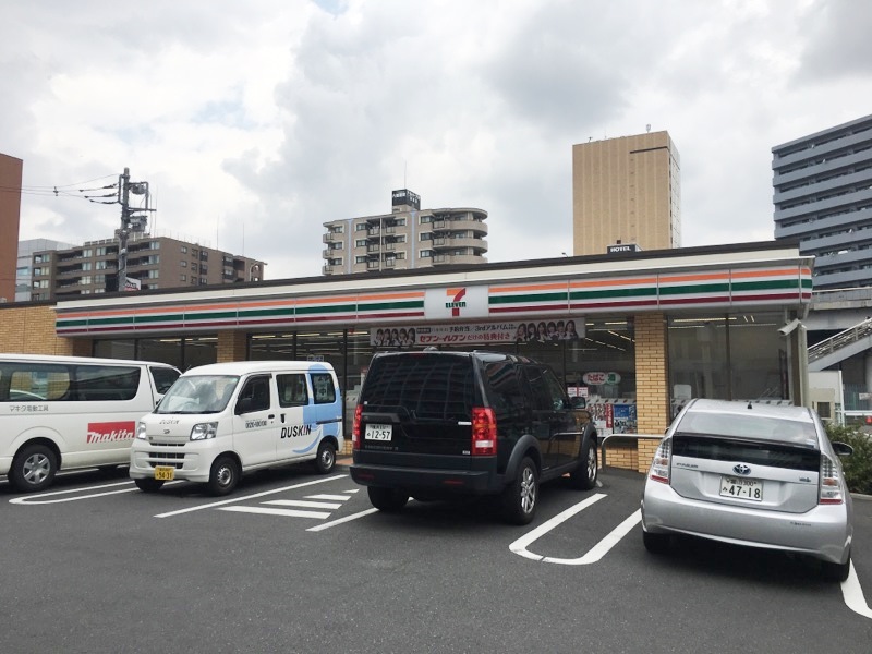 コンビニ　セブンイレブン 新横浜1丁目店（コンビニ）まで566m