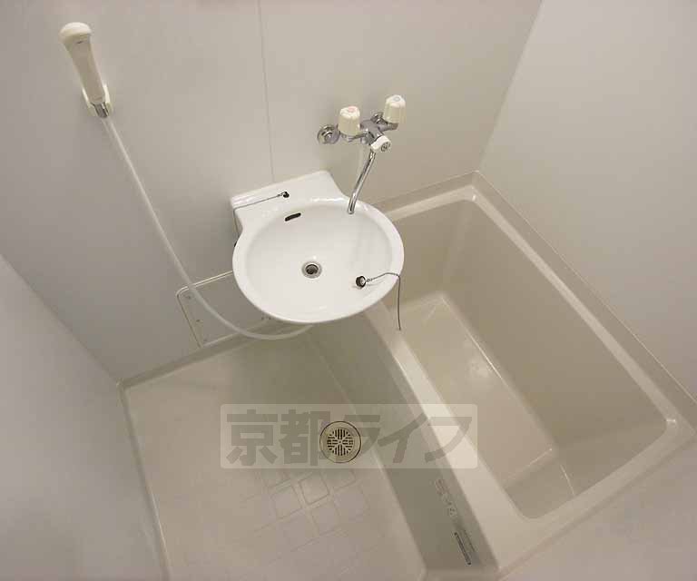 バス・シャワールーム　２点セパレートタイプです。