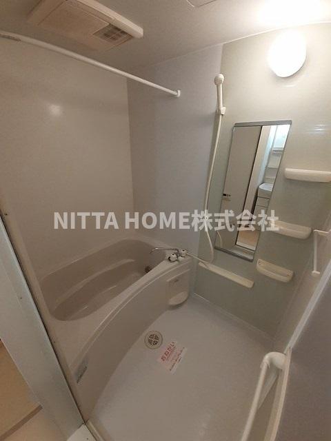 バス・シャワールーム　追い炊き機能・浴室乾燥機も設置済み◎