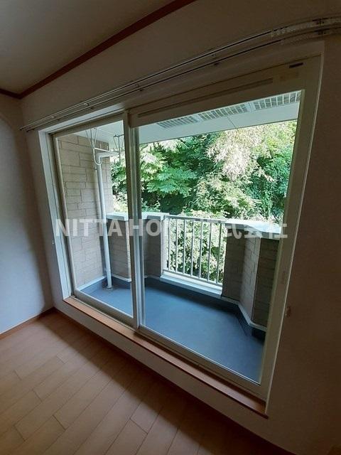 バルコニー　南向きバルコニーで日当たりGOOD！