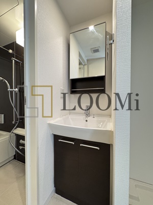 洗面設備　レジェンドール心斎橋EAST（レジェンドール心斎橋イースト）