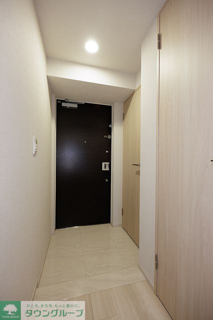 玄関　※写真は同タイプ住戸です。