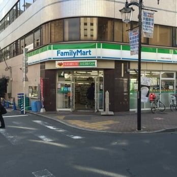 コンビニ　ファミリーマート早稲田大学南門店（コンビニ）まで99m