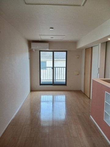 居室・リビング　ゆったりとした居間です