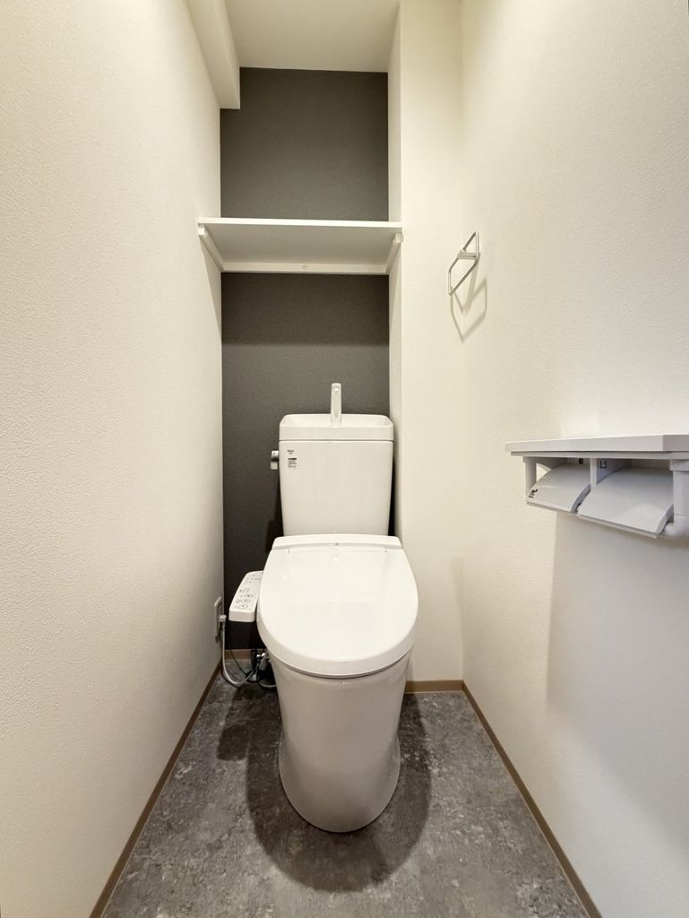 トイレ　※建築中の写真です