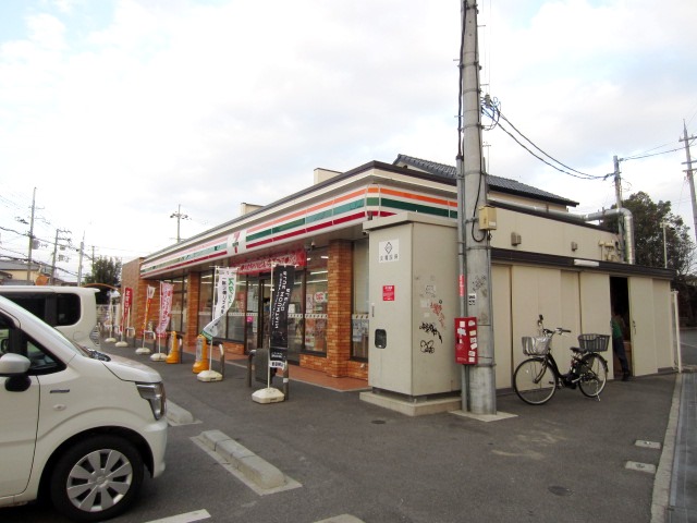 コンビニ　セブンイレブン 岸和田八幡町店（コンビニ）まで851m