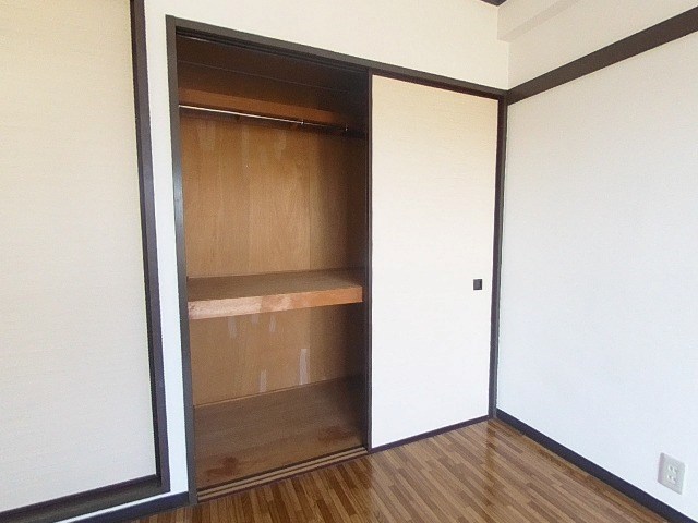 ドゥエル石川の内装写真