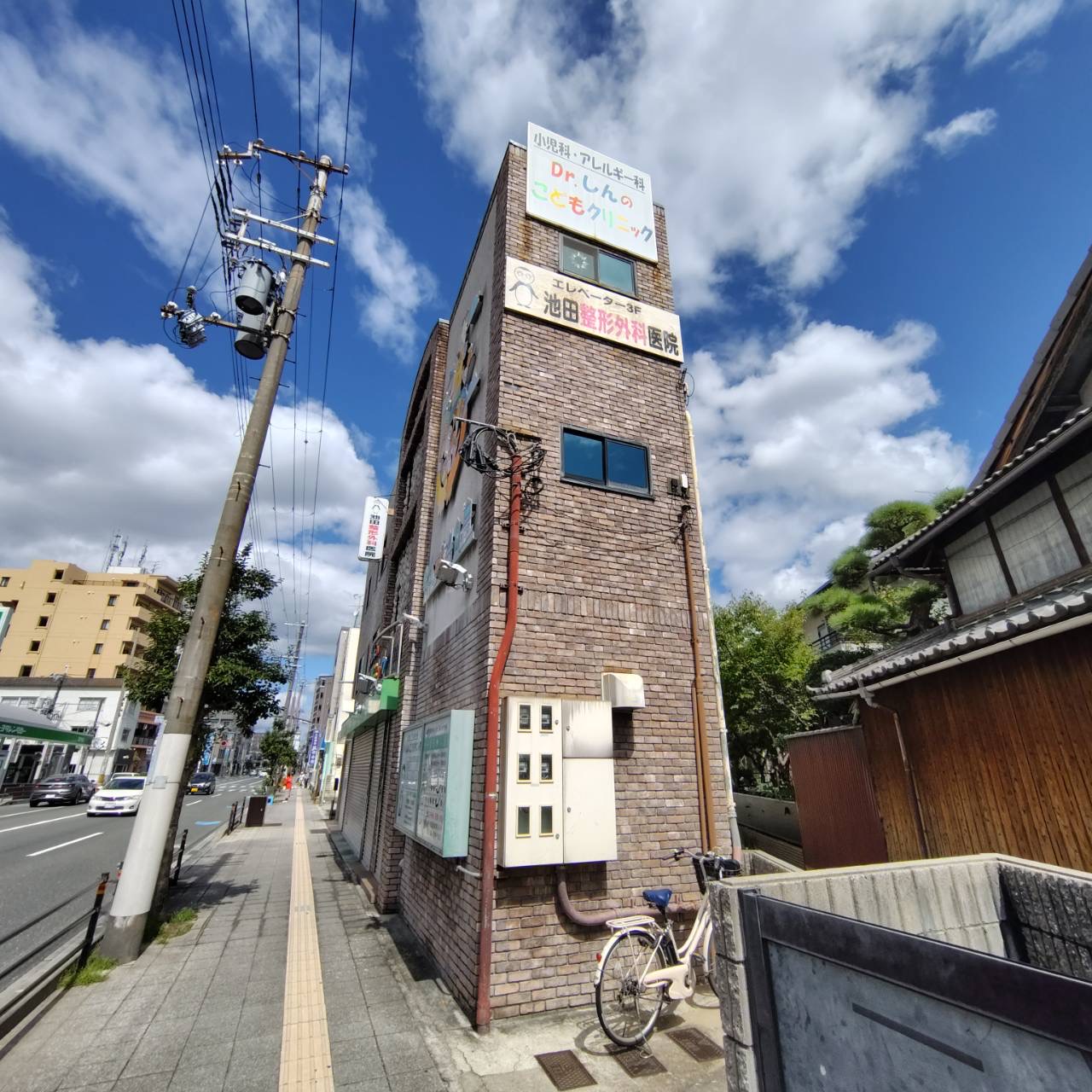 阪急宝塚線 服部天神駅 徒歩6分 3階建 築27年の外観写真