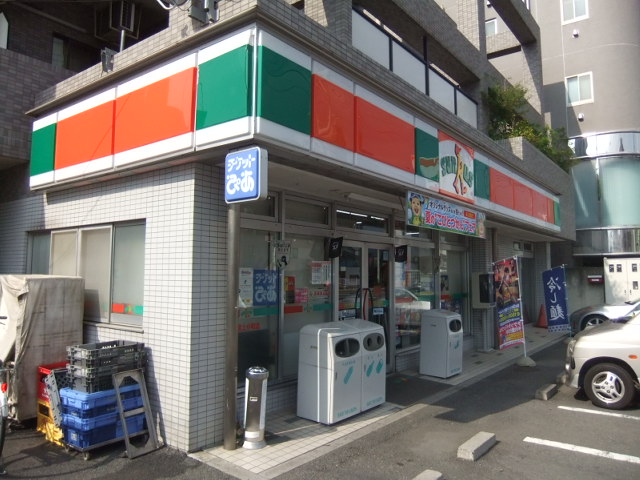 コンビニ　サンクス大宮上小町店（コンビニ）まで256m